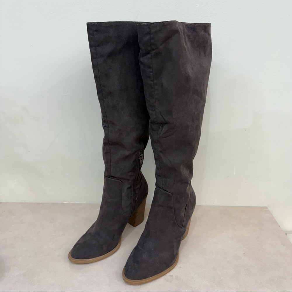 Dolce Vita Faux Suede Boots size 7.5